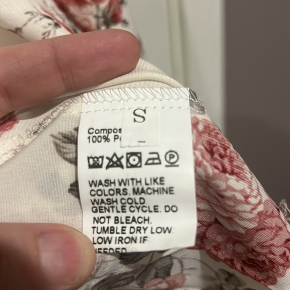 ANNA-KACI CALIFORNIA WHITE FLORAL EMPIRE WAIST SLEEVELESS DRESS - Picture 9 of 9